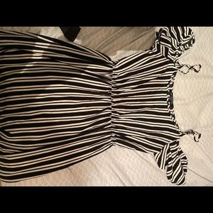 Maxi black and white cold shoulder dress